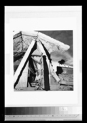 倒壊したビルを家に、東京・江戸川橋 画像