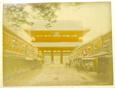 寺の門、浅草、東京（「横浜写真アルバム」の内） 画像