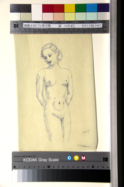 腕を後ろに回す裸婦 画像